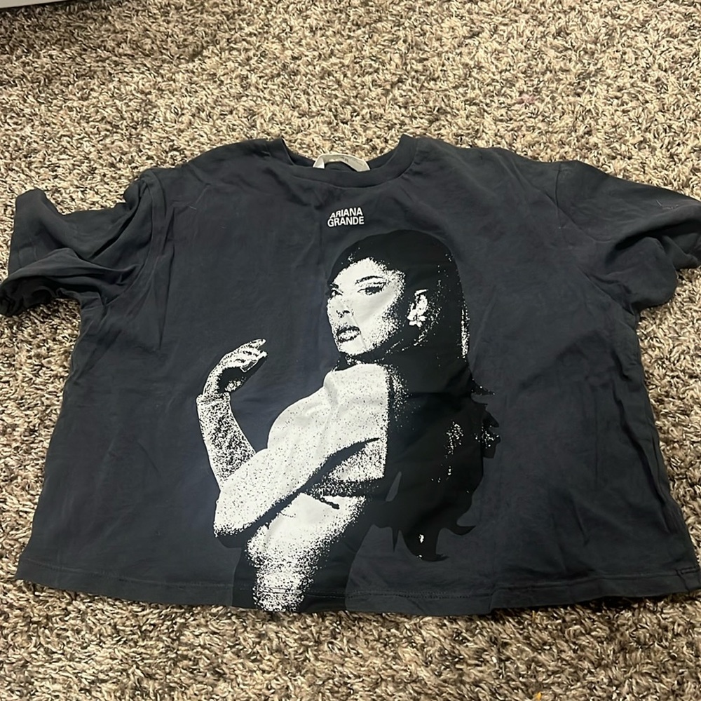 🔥 H&M tee